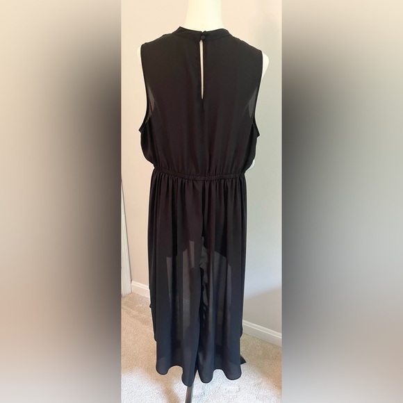 Torrid High/Low Keyhole Chiffon Top Size 1(14/16) - Picture 3 of 12